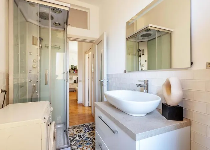 Cozy Near To Fashion District