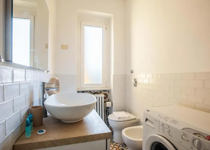 Lägenhet Cozy Near To Fashion District Milano