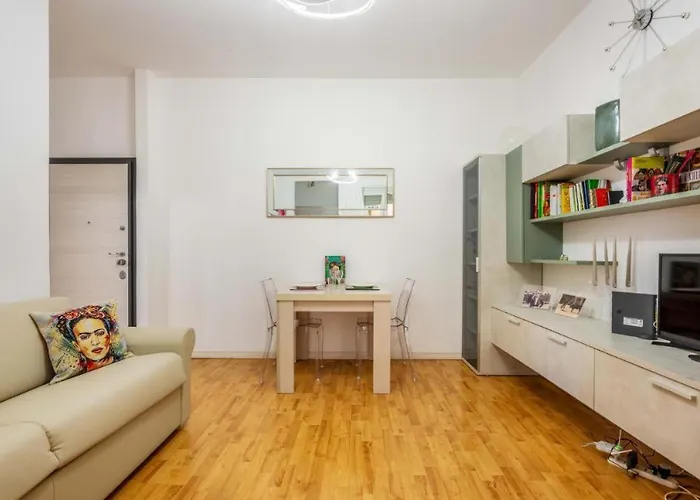 Cozy Near To Fashion District