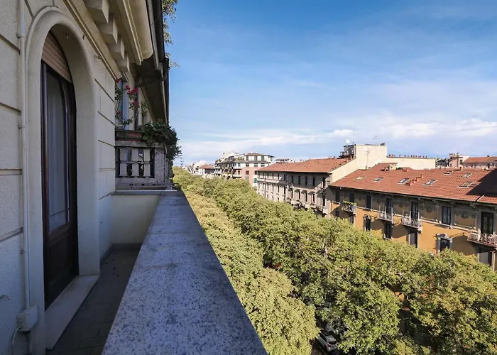 Adelaide Elegant Daire Milano