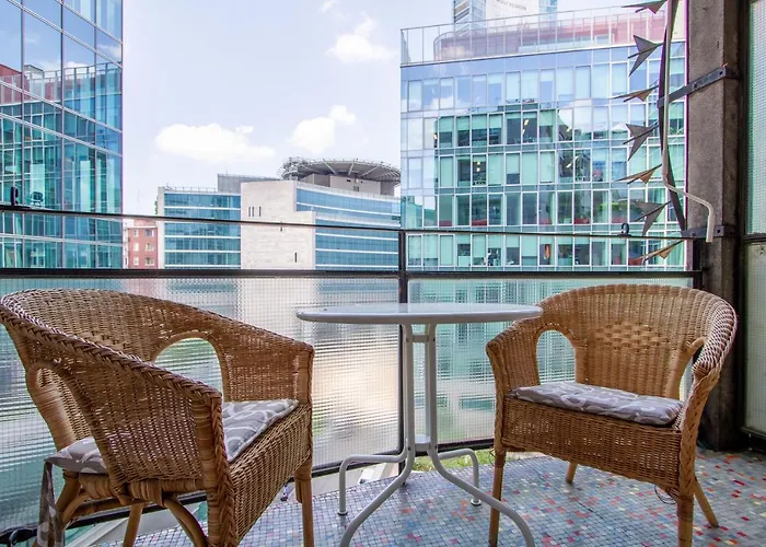 Palazzo Lombardia - Station - Bighome Apartment