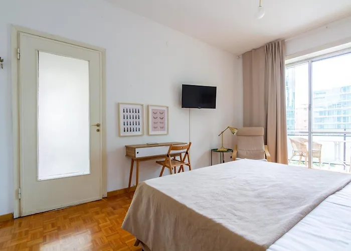 Apartment Palazzo Lombardia - Station - Bighome