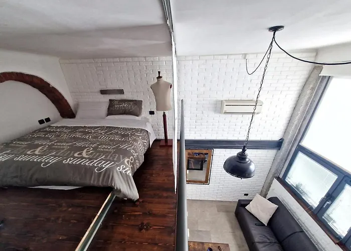 Appartamento Loft Centro, 10 Min From Duomo