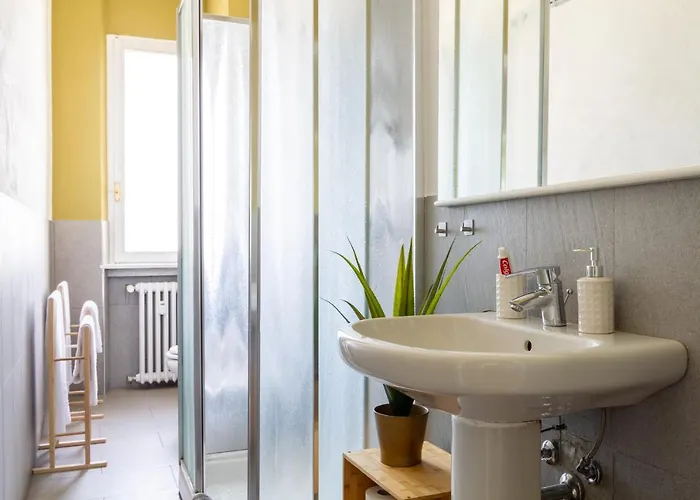 Station - Via Gioia 71 - M3 Sondrio