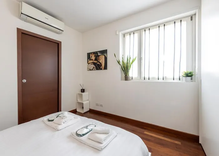 Celio, 11 – Con Terrazzo * Milano