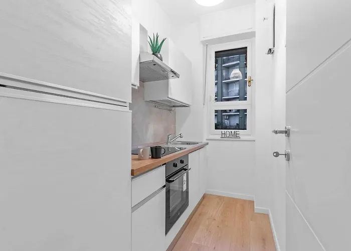 Tul18 - New With Modern Design - Апартаменты *