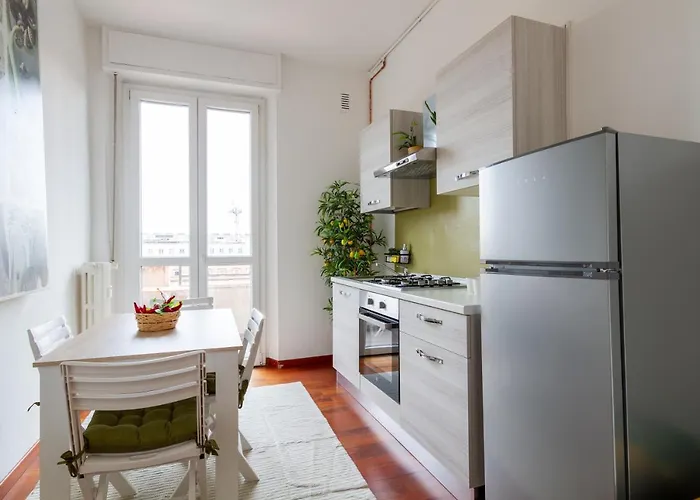 Station - Via Gioia 71 - M3 Sondrio Apartment *