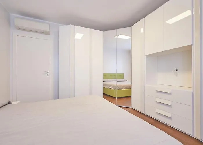 Large Navigli Appartement *