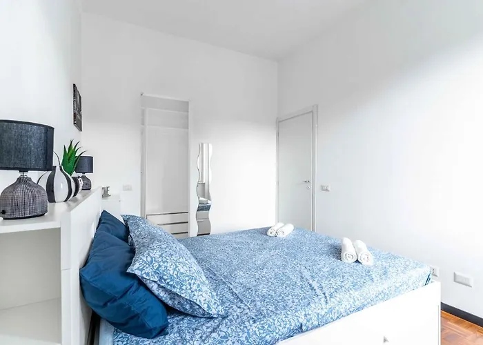 公寓 Mi8 -10 Minutes From The Duomo- Large 米兰