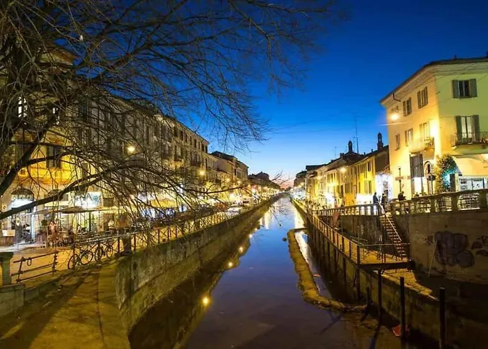 Daniela's Spazioso Ai Navigli Apartmán *