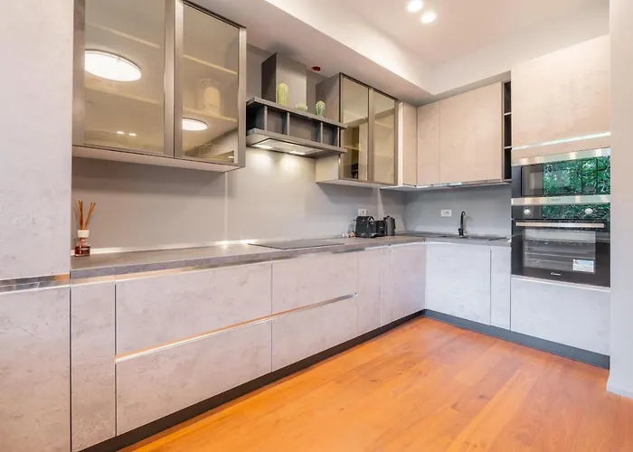 We - Broletto Boutique * Mailand