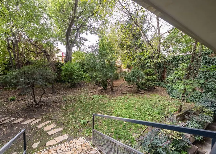 We - Broletto Boutique Mailand