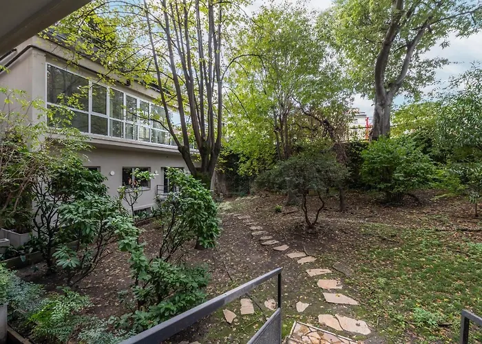 We - Broletto Boutique * Mailand