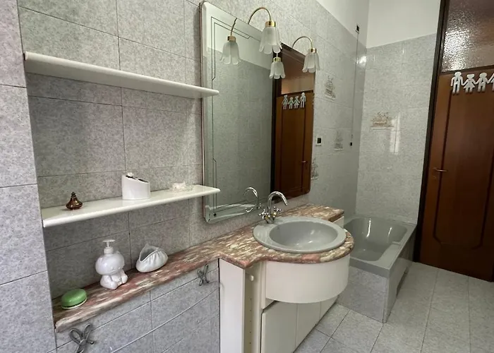 Dehomes - Two Bedrooms, Terrace, Wi-fi, Tram To Centre & Rho Fiera * Milán
