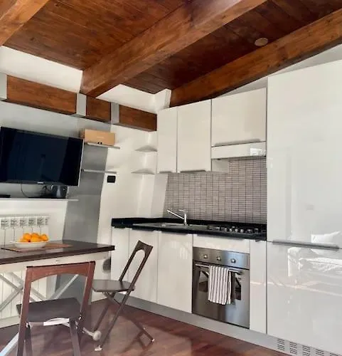 Porta Venezia-cozy Lägenhet