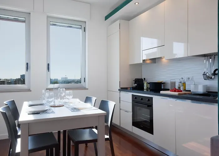 Navigli - Duomo Magnificent View Of The Skyline * מילאנו