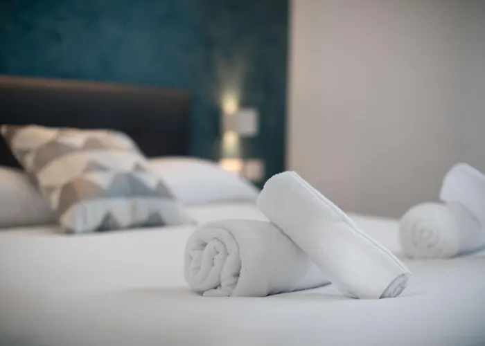 דירה Navigli - Duomo Magnificent View Of The Skyline מילאנו