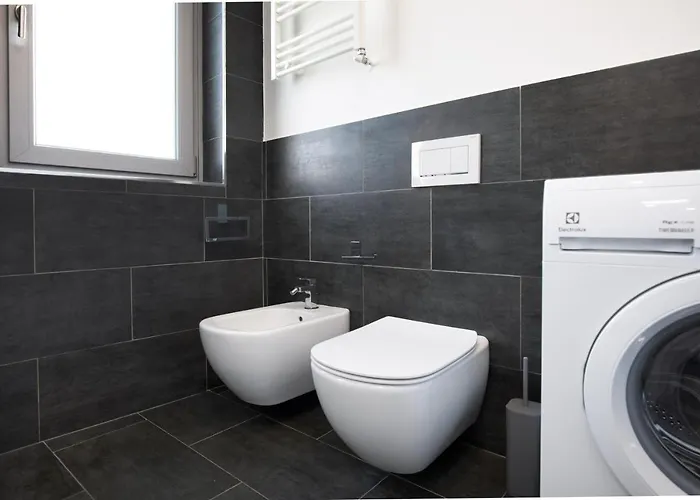 Navigli - Duomo Magnificent View Of The Skyline * מילאנו