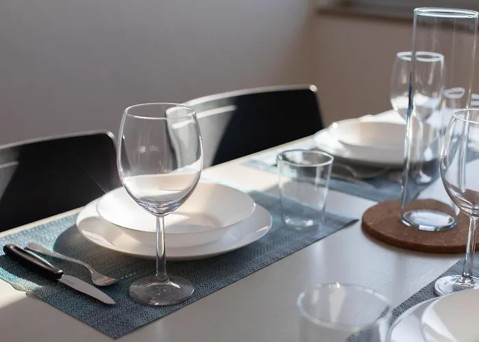 דירה Navigli - Duomo Magnificent View Of The Skyline מילאנו