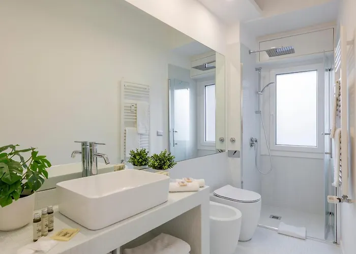 Monza, 177 - Sul Naviglio Martesana *