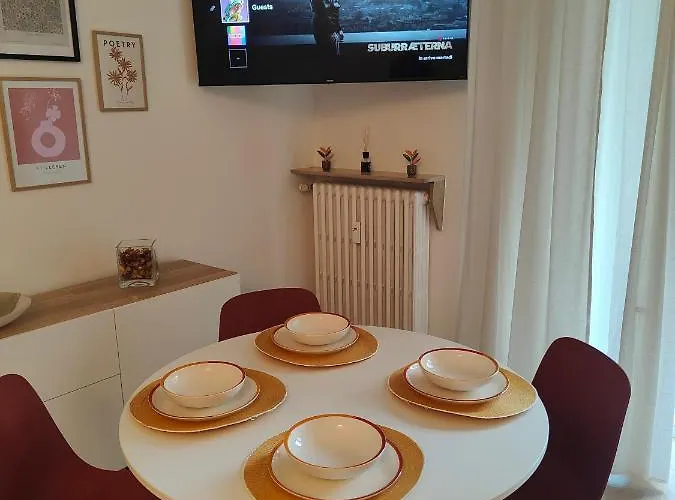 Elegante Bilocale A Con Balcone Milánó