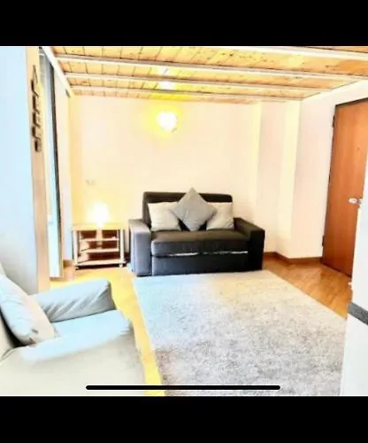 Garibaldi Deluxe Daire *