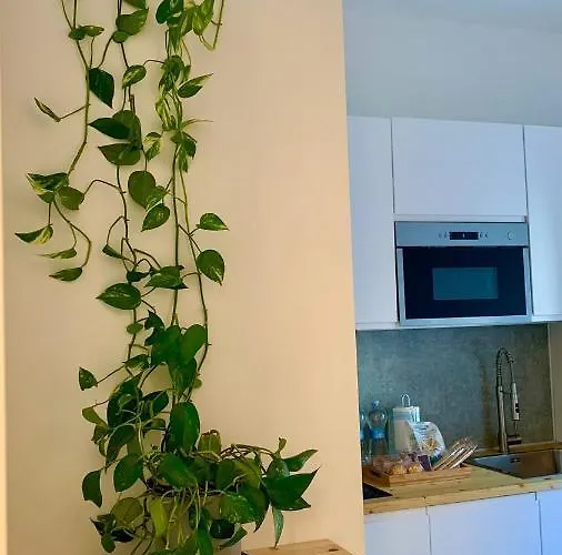 Ps Is Just Above The Subway M3 - 9mins To Duomo