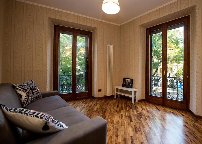 Daire Shortmi Montello Milano