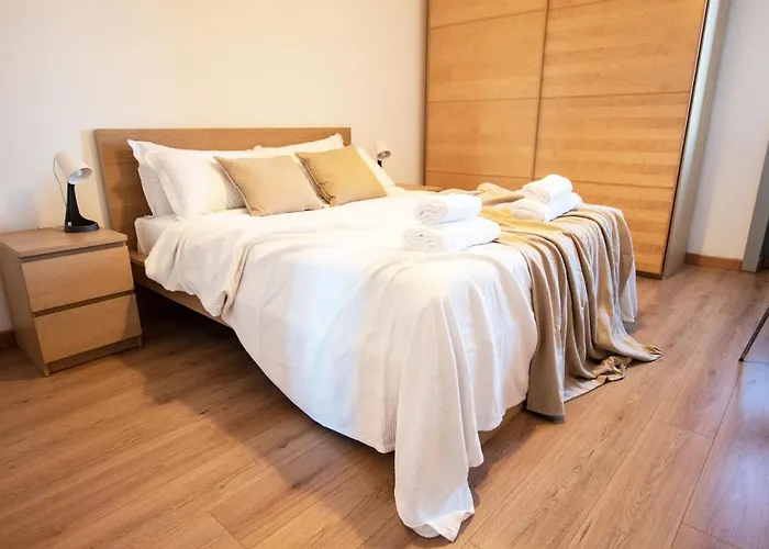 I Host - Sant'agostino 7 Mediolan