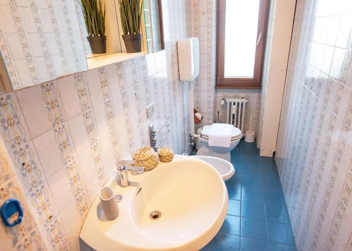 I Host - Sant'agostino 7 Mediolan