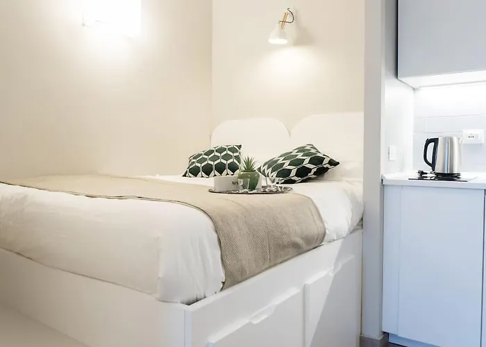 Stazione - Deposito Bagagli Gratuito * Mediolan