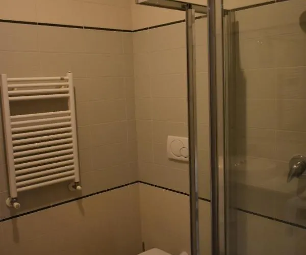 شقة House Promenade Santa Giulia ميلان