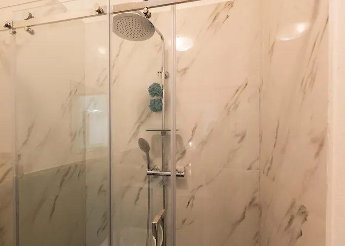 Just Sant'agostino Daire *