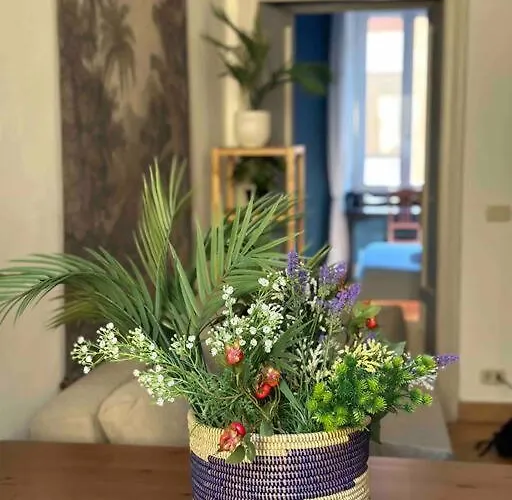 Xenia - Charming Garden In Porta Venezia Apartment Milan
