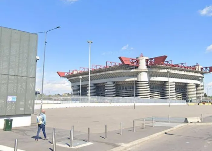 Double 700 Meter From The Stadium Uguale Inserzione Like The Brochures