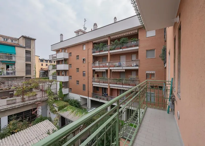 アパート Ihost Flat - Sestini 11 ミラノ