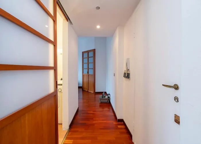 Ihost Flat - Sestini 11 * Milano