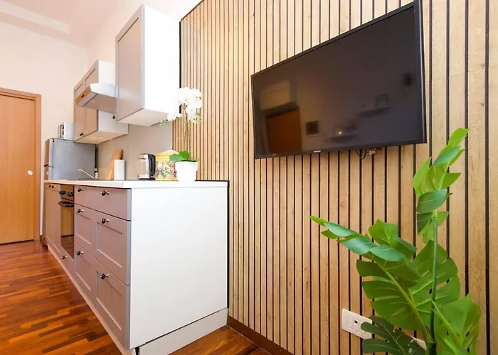 Naviglio Grande - Duomo In 15 Minuti Milan