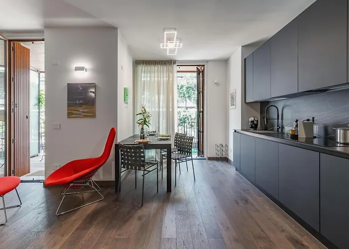 Luxury - Free Parking - Duomo-navigli Apartmán