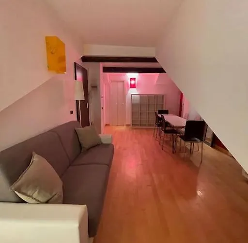 Attic Lägenhet *