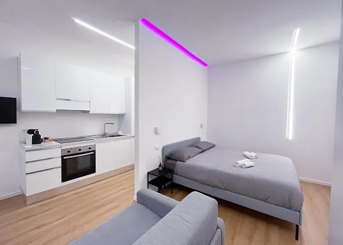 Duomo 15 Minuti - Led House