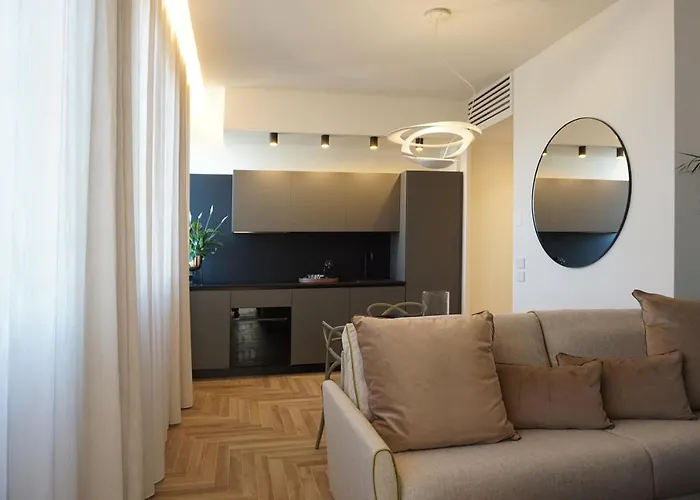 Yls Luxury * Milano