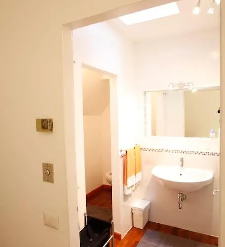 Charming In Brera/centre Appartement *