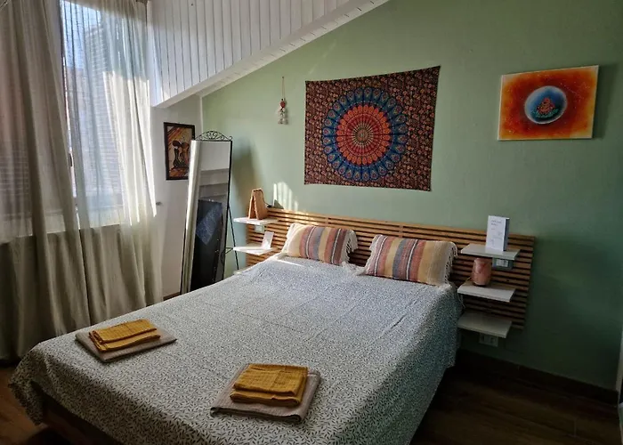 Appartement Into The World *