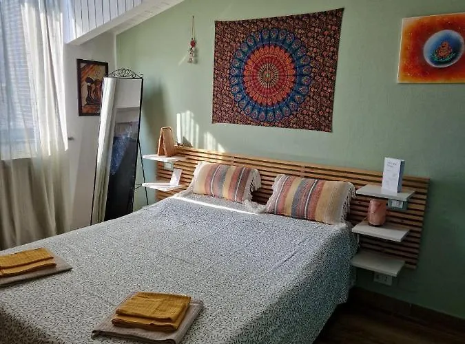 Into The World Appartement