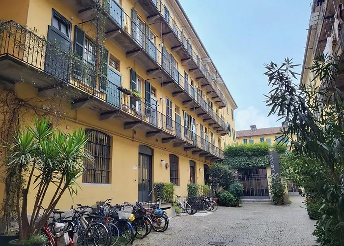 - Nella Corte Dei Navigli Apartmán *