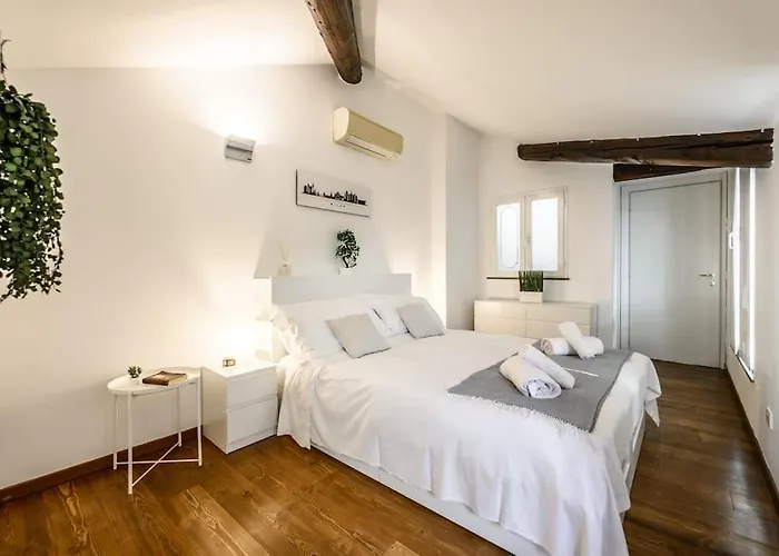 Buenos Aires' Nest - 10 Minutes From Duomo With Terrace *