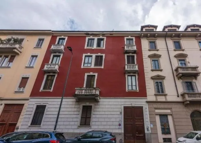 The Palm Sisters - Navigli, Bocconi