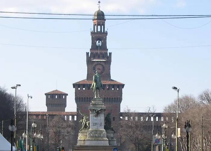 Duomo And Downtown * Milán