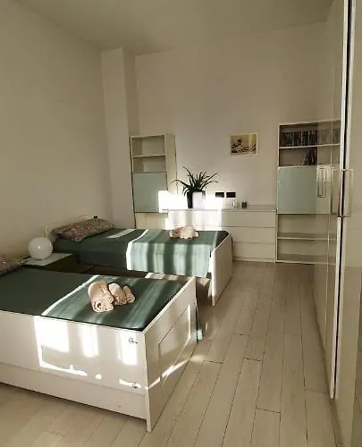 Intero Lgbtq+ Zona Loreto Апартаменты